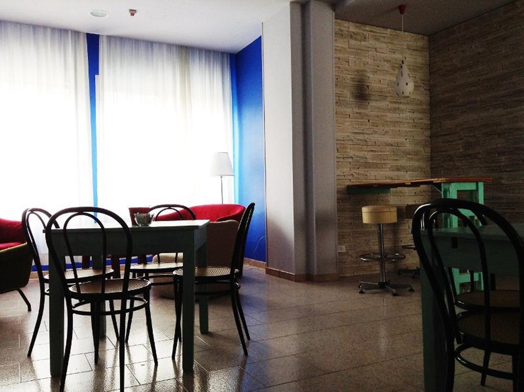 Hotel Byron Solo Per Giovani ريتشوني المظهر الخارجي الصورة